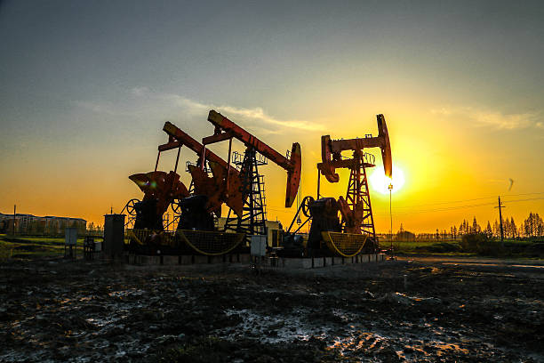 istock Oil recovery well 519422550