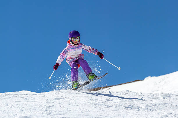 少女のスキー - skiing ストックフォトと画像