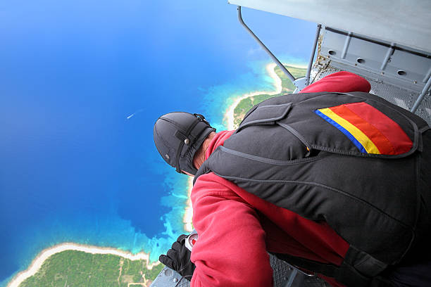 스카이다이빙 점수보기 - skydiving parachute parachuting helicopter 뉴스 사진 이미지
