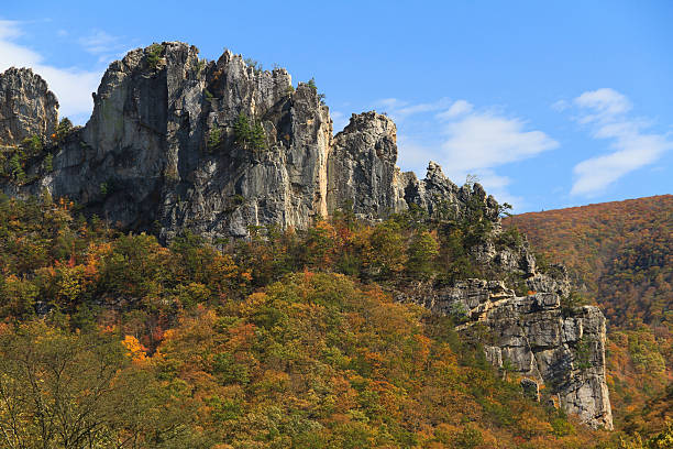 istock Seneca Rocks and Beautiful Fall Colors 519457245