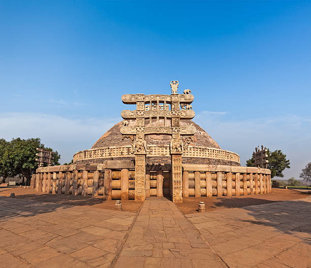 istock Great Stupa. Sanchi, Madhya Pradesh, India 519472109