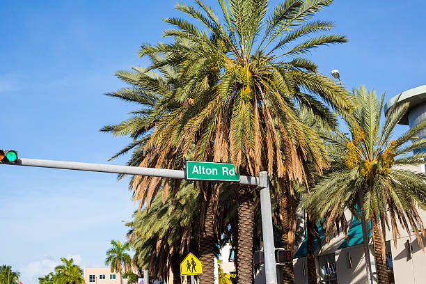 istock Alton Road Signal 519543955