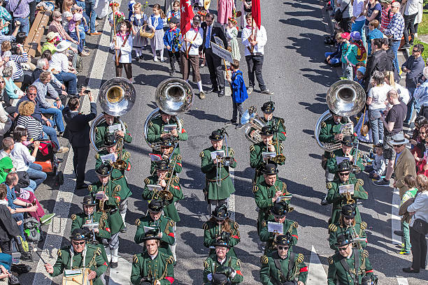 primavera desfile de natal em zurique - sechseläuten - fotografias e filmes do acervo