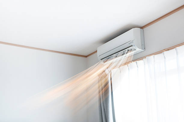 istock Air conditioner blowing warm air 519620210