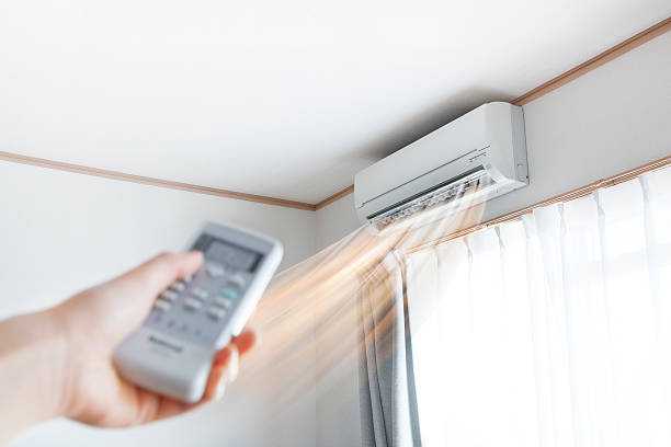 istock Air conditioner blowing warm air 519620346