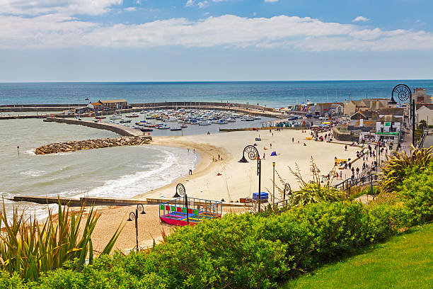 langmoor e lister giardini lyme regis - jurassic coast world heritage site immagine foto e immagini stock