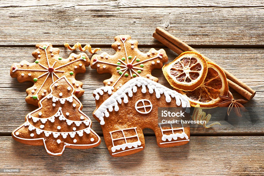 Galletas caseras de Navidad pan de jengibre - Foto de stock de Alcorza libre de derechos