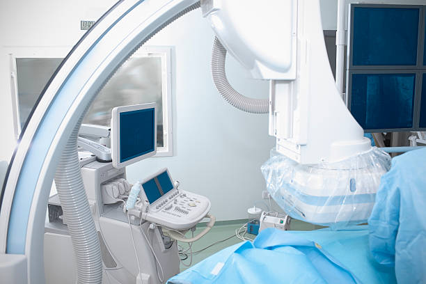 opération x-ray chambre avec équipement échographique et autres équipements ultramodernes - mri scan diagnostic medical tool radiologist x ray image photos et images de collection