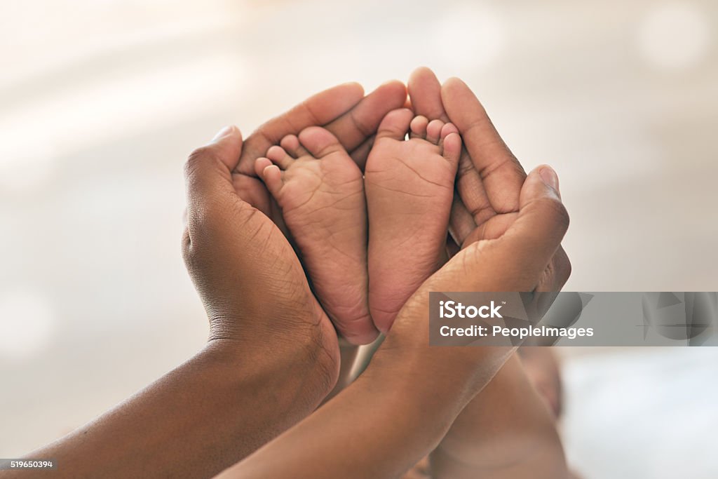 ¡Manejar con cuidado - Foto de stock de Bebé libre de derechos