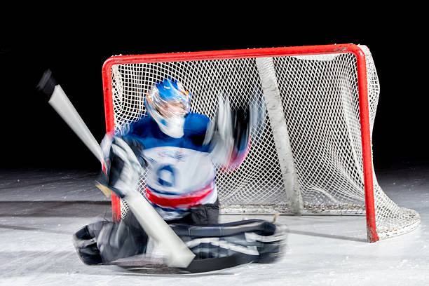 istock Ice hockey goalkeeper 519678952