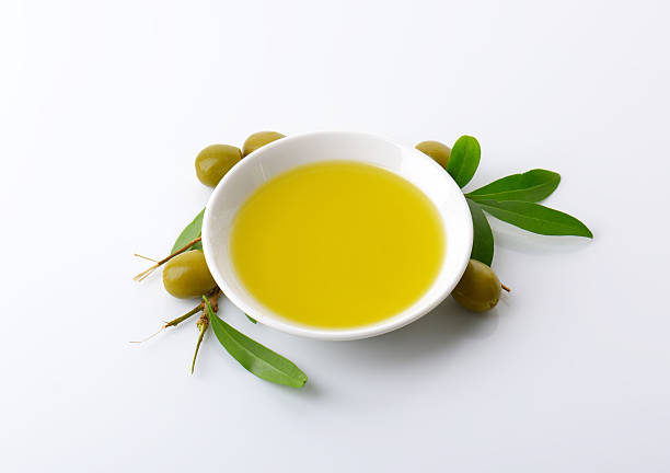 istock Bowl of olive oil 519680648