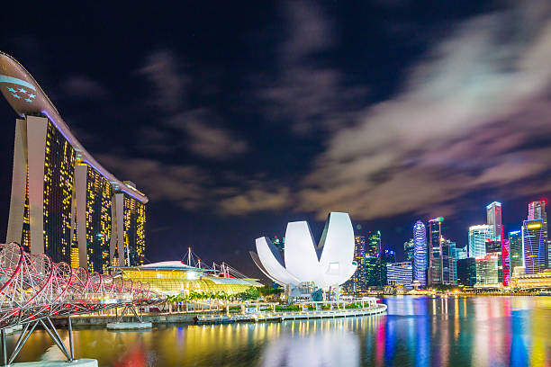 istock Singapore city skyline at dusk 519721611