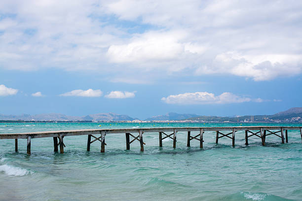 istock Jetty across the sea 519721881