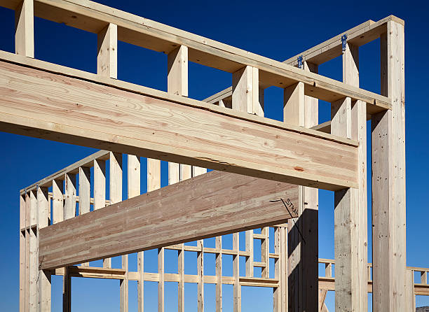 home building glulam beam header construction frame up - timmerman dakkapel stockfoto's en -beelden