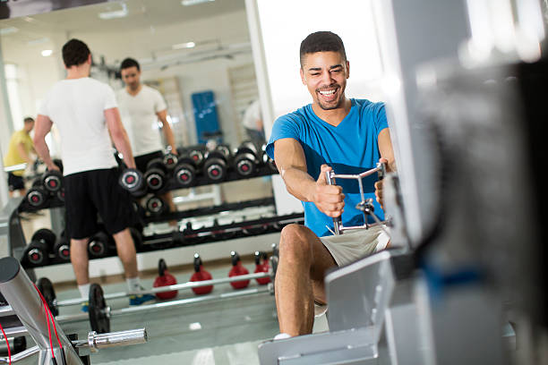 istock Man training in the gym 519758326