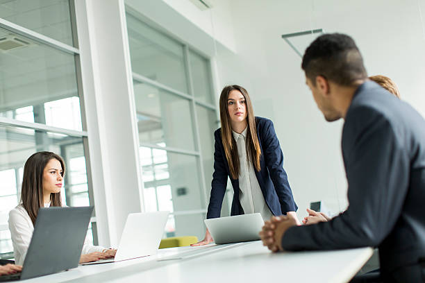 istock Business people 519758520