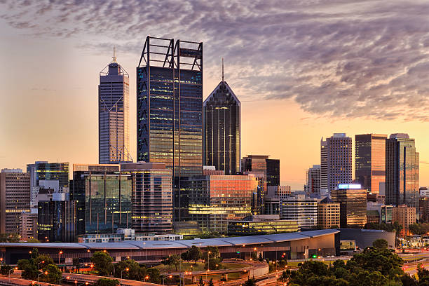 cbd de perth reis perto de pêssego aumento - kings park - fotografias e filmes do acervo