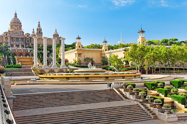 museo nazionale a barcellona, altezza di placa de espanya - castle catalonia spain majestic foto e immagini stock