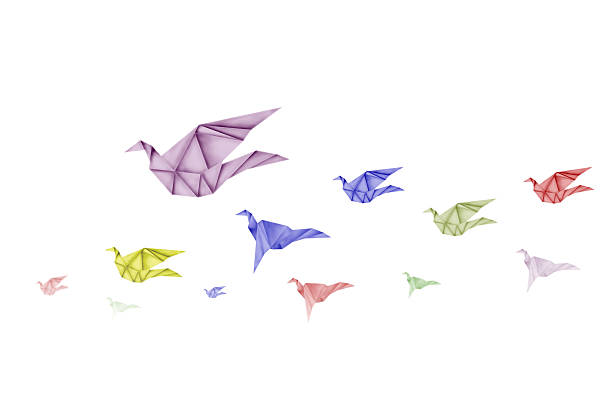 istock paper birds on background 519805057