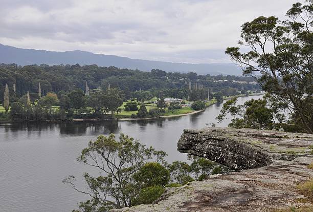 Hanging Rock Nowra view from the Hanging Rock a prominent landmark of Nowra , 46.25 metre above the Shoalhaven river, New South Wales, Australia shoalhaven stock pictures, royalty-free photos & images