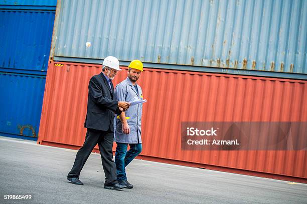 Spazieren Sie Durch Die Dock Stockfoto und mehr Bilder von Hafen - Hafen, Checking, Container