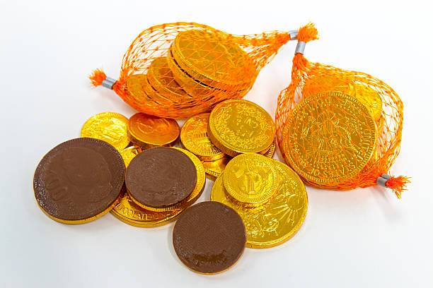 medalha 7 chocolate - chocolate coins imagens e fotografias de stock