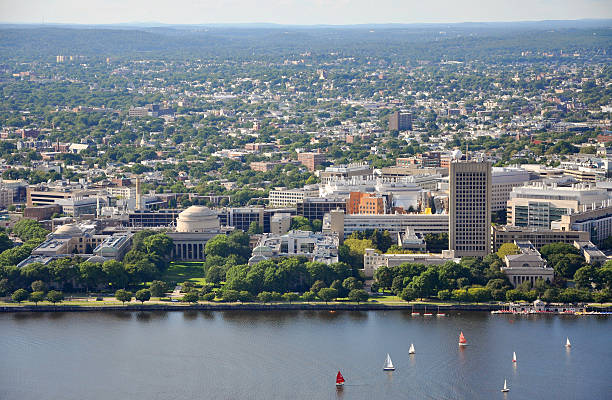 массачусетский технологический институт - massachusetts institute of technology стоковые фото и изображения