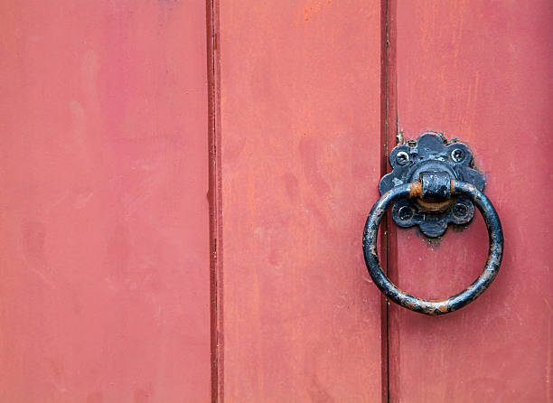 istock picture of a door handle 519958016