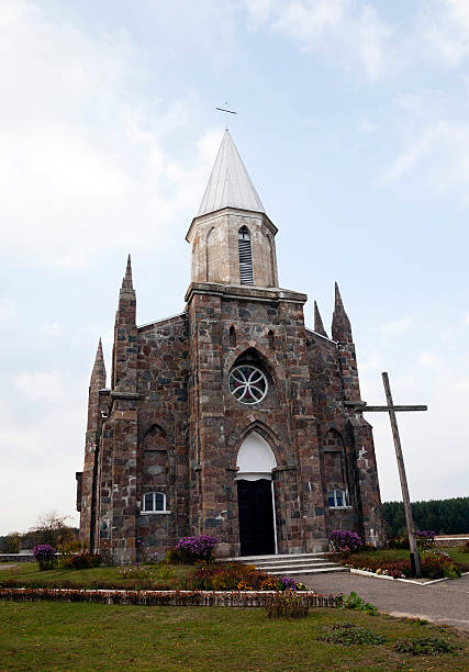 igreja católica, bielorrússia - churchgoing imagens e fotografias de stock