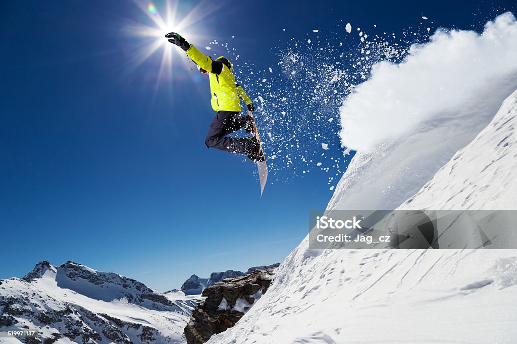 Carona Praticante de snowboard - Foto de stock de Esporte de Inverno royalty-free