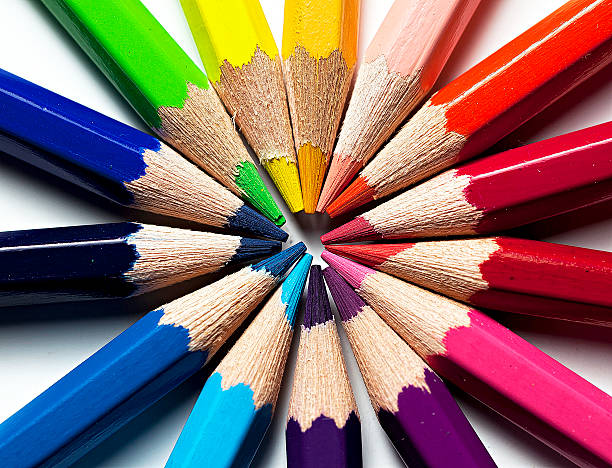 farbige buntstifte - pencil black sharp color image stock-fotos und bilder
