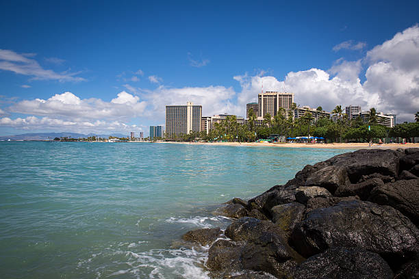 istock Waikiki beach, Honolulu, Hawaii 520116355