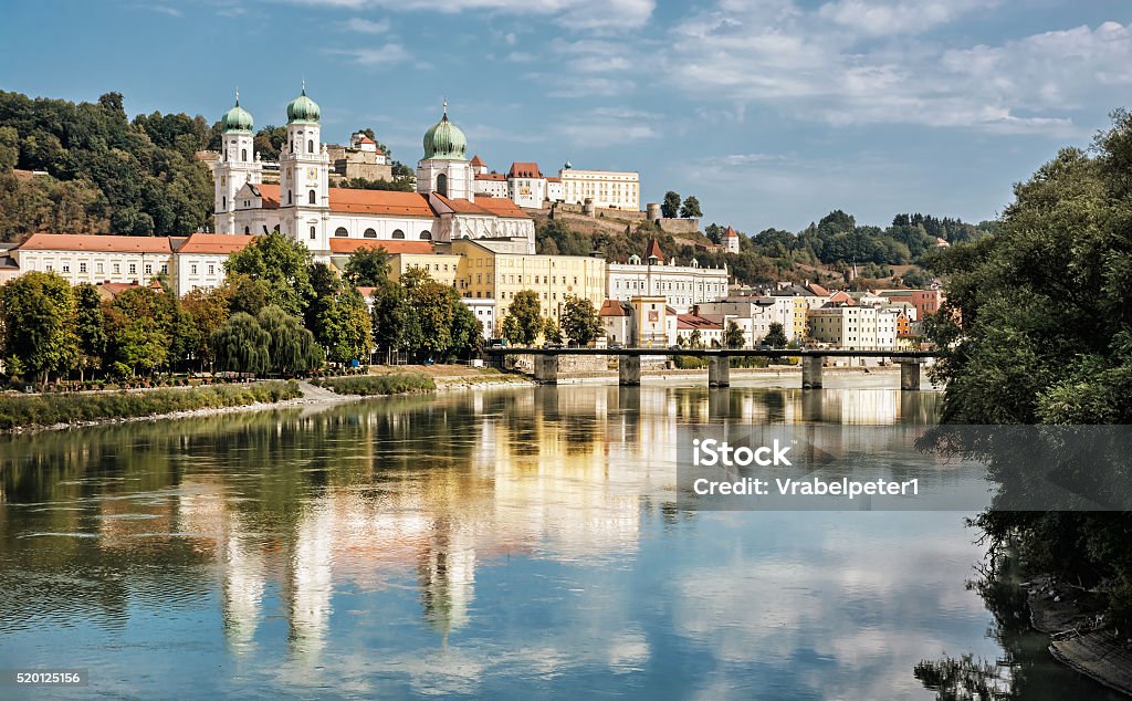 Passau Stadt und Kathedrale Saint-Étienne, Niederbayern - Lizenzfrei Passau Stock-Foto