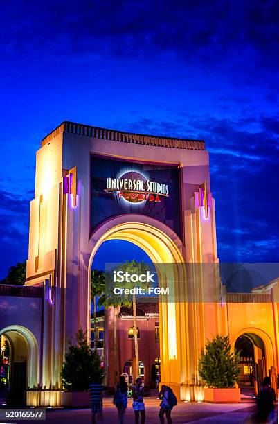 Photo libre de droit de Universal Studios En Floride banque d'images et plus d'images libres de droit de Universal Studios Florida - Universal Studios Florida, Nuit, Parc public