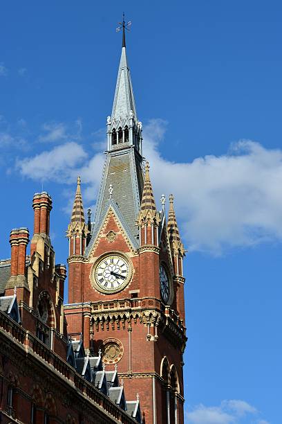 istock Clock tower of St Pancras Railway Station 520169154