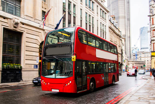 london bus - london england on the move commuter rush hour stock-fotos und bilder