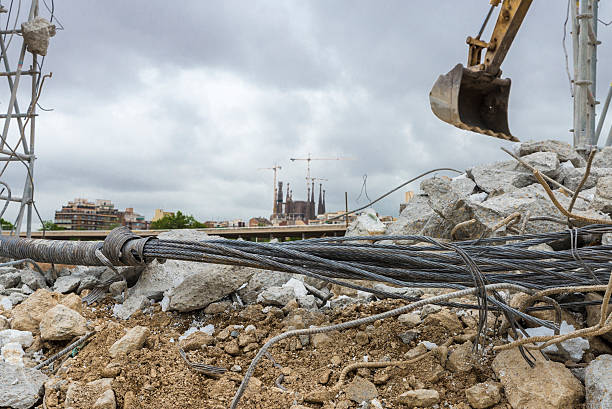istock Excavator and the Sagrada Familia 520214907
