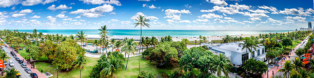 ocean drive panorama - art deco miami florida florida apartment imagens e fotografias de stock