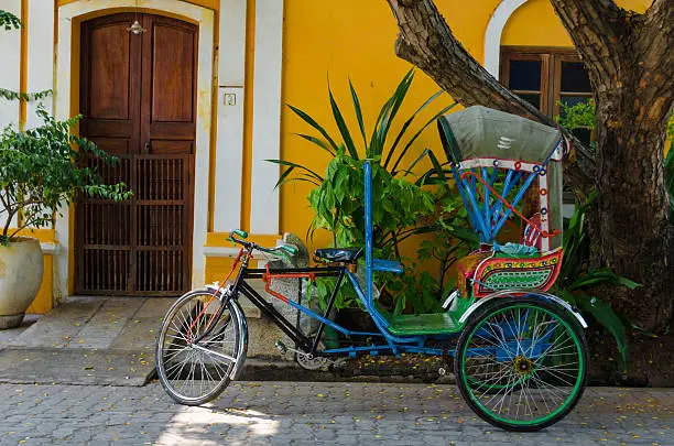 Best way to explore pondicherry french city is by rickshaw ride