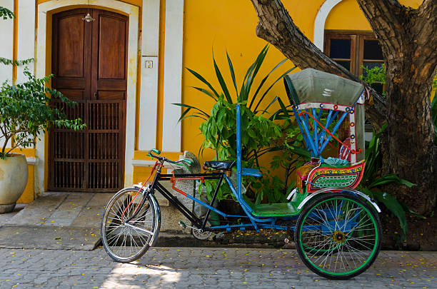 pondicherryindia.kgm por ciclo de riquexó - madurai imagens e fotografias de stock