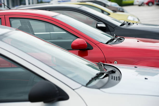istock row of cars 520322825