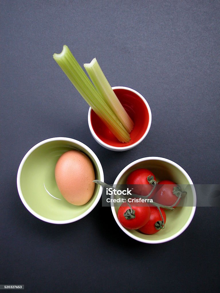 Uovo, sedano e pomodori - Foto stock royalty-free di Cibo