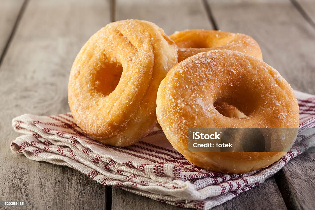 Desayuno con rosquillas y miel - Foto de stock de Agujero libre de derechos