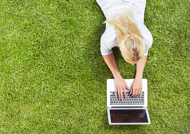 istock Social networking in the outdoors 520360659
