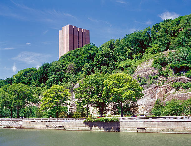 Yeshiva University. Yeshiva University. View from the Harlem River. harlem park stock pictures, royalty-free photos & images