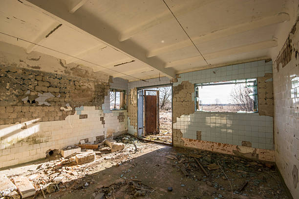 istock old farm house in ghost town 520394407