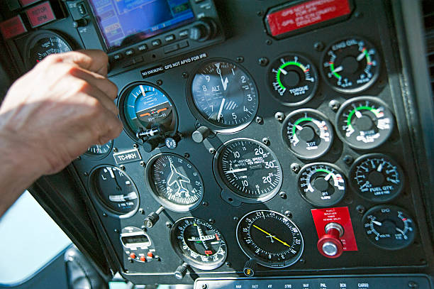 コックピット銘柄 - airplane altitude dial speedometer equipment ストックフォトと画像