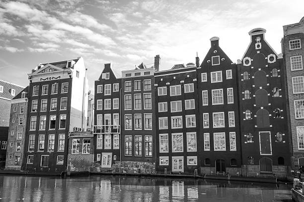 istock Houses in Amsterdam in black and white 520409975