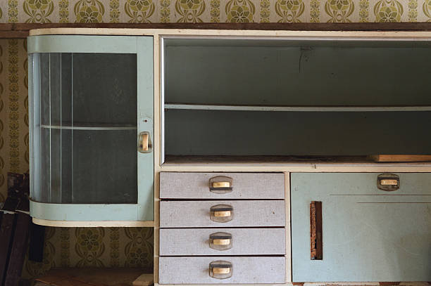 istock Old grungy furniture 520413578
