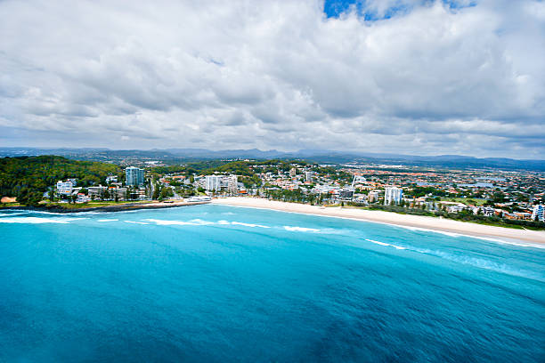 istock Big city facing the sea 520417742